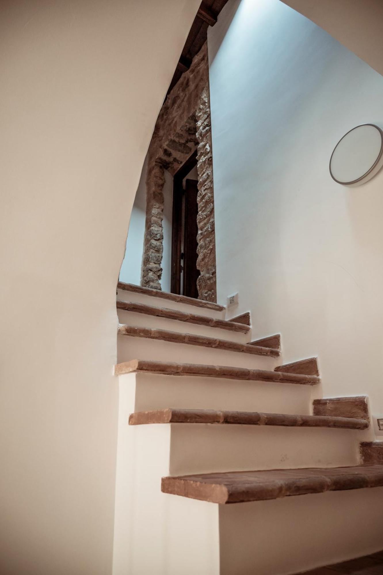 Locanda Persei Prossedi Bagian luar foto