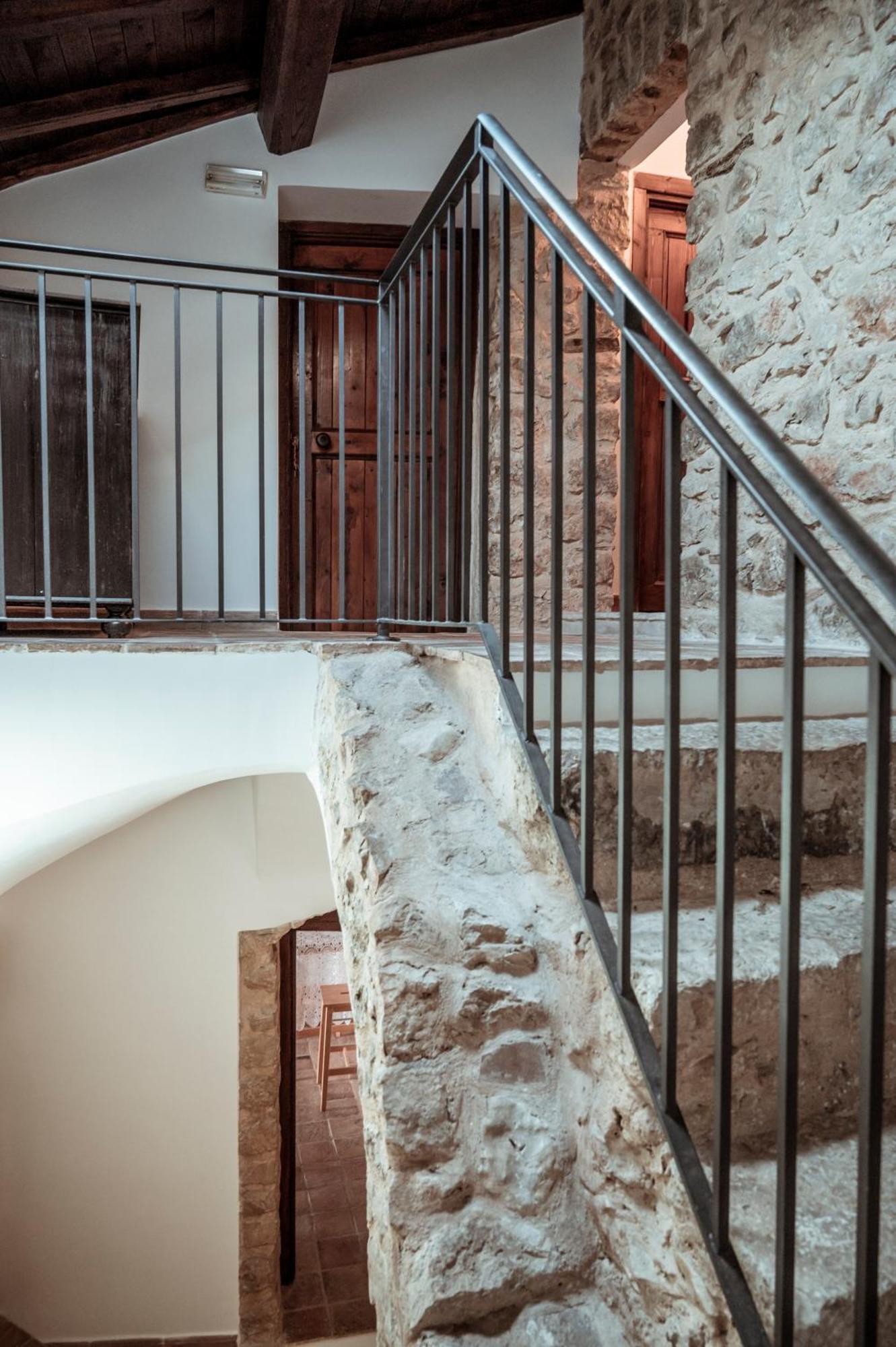Locanda Persei Prossedi Bagian luar foto