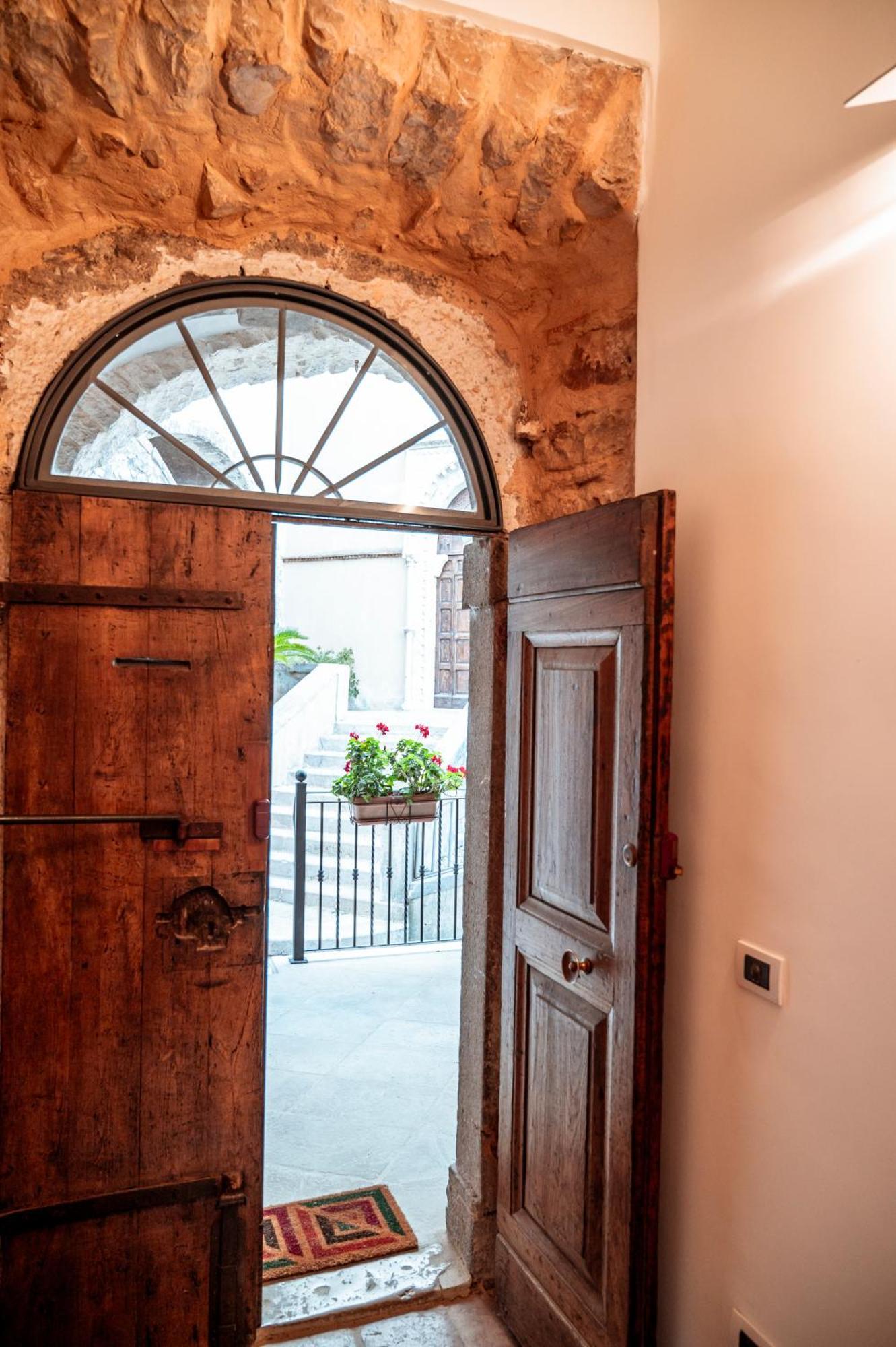 Locanda Persei Prossedi Bagian luar foto